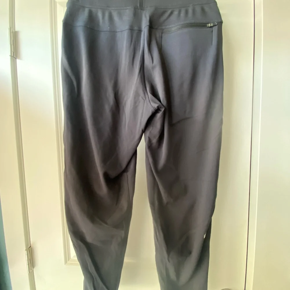 Stio women’s Fremont Stretch Joggers - Picture 2 of 9
